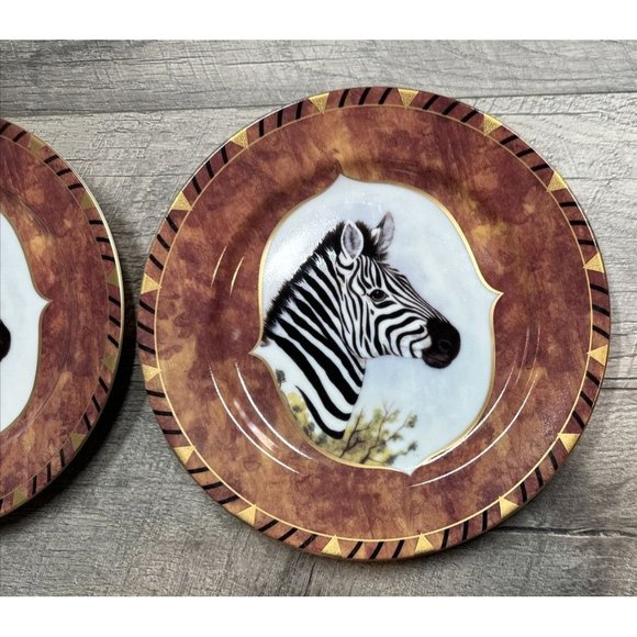 Lynn Chase African Portraits Zebra Plate Lot of 2 Luncheon Salad 9" Vintage NWOT - Picture 4 of 10